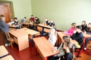 uPzIHEXseWg